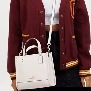 New🤍Coach Dempsey Tote 22 White